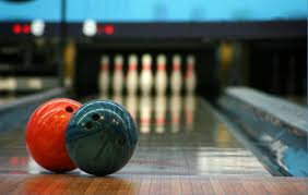 Игра в боулинг в Оренбурге.Ultra Подарки. Игра в боулинг в Оренбурге. Сервис: UltraPodarki.ru 8 800 505 95 30. Игра в боулинг, игра в боулинг Оренбург, боулинг Оренбург, купить боулинг Оренбург, играть в боулинг, играть в боулинг Оренбург