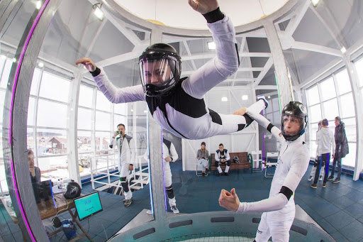 Полёт в аэротрубе  в Оренбурге. Ultra Подарки. Полёт в аэротрубе  в Оренбурге. Попробуйте полёт в аэротрубе . Сервис: UltraPodarki.ru 8 800 505 95 30. Полёт в аэротрубе , аэротруба Оренбург, полёт Оренбург