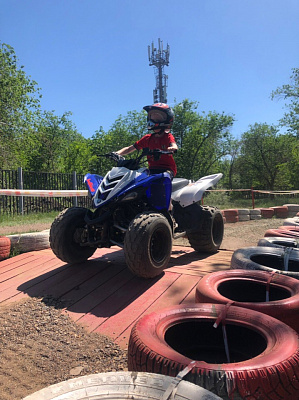 Прокат квадроциклов летом в Оренбурге. Сервис Ultra Подарки. Подарочный сертификат на прокат квадроциклов летом и зимой в Оренбурге. Закажите катание на квадроциклах недорого и наслаждайтесь активным отдыхом с друзьями. Выбирайте живописные маршруты для езды на квадроциклах. Сервис UltraPodarki.ru 8800-505-9530. Катание на квадроциклах, Прокат квадроциклов, езда на квадроцикле, прокат квадроциклов Оренбург, катание на квадроциклах Оренбург, Катание на квадроциклах зимой, Катание на квадроциклах летом, Сертификат на катание на квадроциклах 

