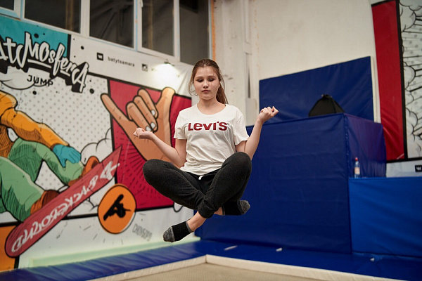  Батутный центр в Оренбурге. Сервис Ultra Подарки. Купить подарочный сертификат в батутный центр, попробуйте прыжки на батуте в Оренбурге. Сервис UltraPodarki.ru 8 (800) 555 95-30.. Батутный центр , батутный центр, батутный центр цены, батутный центр в Оренбурге,  батутный парк, батут прыгать, прыжки +на батуте, батут Оренбург, батут спорт