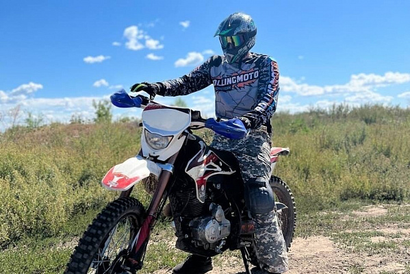 Катание на мотоцикле в Оренбурге. ULTRA ПОДАРКИ. Купить катание на мотоцикле в Оренбурге. Попробовав езду на мотоциклах, вы получите порцию адреналина и невероятные эмоции. Сервис: UltraPodarki.ru 8 800 505 95 30.. Катание на мотоцикле в Оренбурге, прокат мотоциклов Оренбург, катание на мотоциклах, прокат мотоцикла, езда на мотоцикле Оренбург, езда на мотоцикле, мотопрогулка Оренбург, мотопрогулка, поездки на байке, личный мотоцикл, катание на мотоцикле, мотоциклетный шлем, увлечение поездками на мотоцикле, пристрастие к мотоциклам, сертификат на поездку на мотоцикле, прокатиться на мотоцикле, мото-транспорт, мото-треки, мото-поездки, езда на мотоцикле в Оренбурге, катание на мотоцикле в Оренбурге, мотоклуб в Оренбурге
