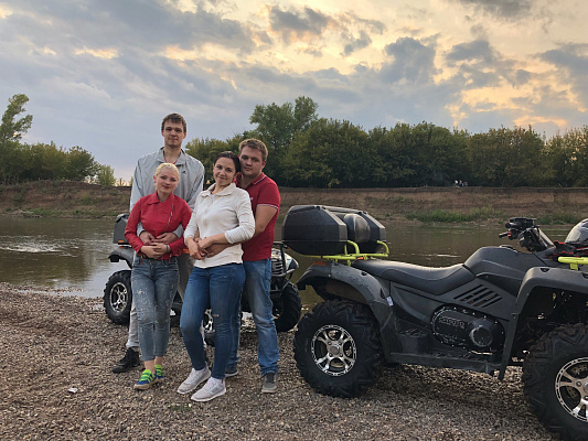 Прокат квадроциклов летом в Оренбурге. Сервис Ultra Подарки. Подарочный сертификат на прокат квадроциклов летом и зимой в Оренбурге. Закажите катание на квадроциклах недорого и наслаждайтесь активным отдыхом с друзьями. Выбирайте живописные маршруты для езды на квадроциклах. Сервис UltraPodarki.ru 8800-505-9530. Катание на квадроциклах, Прокат квадроциклов, езда на квадроцикле, прокат квадроциклов Оренбург, катание на квадроциклах Оренбург, Катание на квадроциклах зимой, Катание на квадроциклах летом, Сертификат на катание на квадроциклах 

