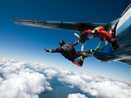 Купить прыжок с парашютом в тандеме в Оренбурге. Ultra Подарки. Купите сертификат на прыжок с парашютом в тандеме в Оренбурге, откройте мир новых впечатлений. Сервис UltraPodarki.ru 8 800 505 95 30. Прыжок с парашютом, прыжок с парашютом в Оренбурге, прыжок с парашютом стоит, прыжок с парашютом в Оренбурге стоит, прыжок с парашютом с инструктором, прыжок с парашютом с инструктором Оренбург, прыжок с парашютом цена, прыжок с парашютом цена Оренбург, сертификат на прыжок с парашютом, сертификат на прыжок с парашютом Оренбург, прыжок с парашютом в тандеме, прыжок с парашютом в тандеме Оренбург, купить сертификат на прыжок с парашютом Оренбург