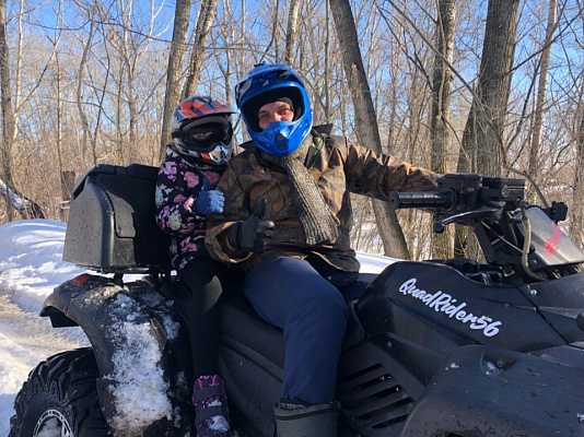 Прокат квадроциклов летом в Оренбурге. Сервис Ultra Подарки. Подарочный сертификат на прокат квадроциклов летом и зимой в Оренбурге. Закажите катание на квадроциклах недорого и наслаждайтесь активным отдыхом с друзьями. Выбирайте живописные маршруты для езды на квадроциклах. Сервис UltraPodarki.ru 8800-505-9530. Катание на квадроциклах, Прокат квадроциклов, езда на квадроцикле, прокат квадроциклов Оренбург, катание на квадроциклах Оренбург, Катание на квадроциклах зимой, Катание на квадроциклах летом, Сертификат на катание на квадроциклах 

