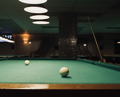 Игра в бильярд Оренбург.Ultra Подарки. Игра в бильярд Оренбург. Попробуйте настоящий бильярд, в бильярдном клубе. Сервис: UltraPodarki.ru 8 800 505 95 30. Игра в бильярд, игра в бильярд Оренбург, русский бильярд, русский бильярд Оренбург, бильярдный клуб, бильярдный клуб Оренбург, бильярд Оренбург, купить бильярд Оренбург