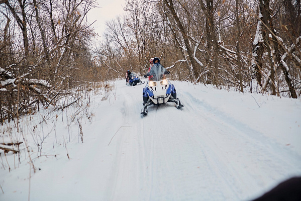 Катание на снегоходах в Оренбурге в подарок. Сервис Ultra Подарки
. Подарочный сертификат на катание на снегоходах в Оренбурге с друзьями. Закажите прокат снегоходов в подарок для мужчины по привлекательным ценам. Живописные маршруты для езды на снегоходах это отличная возможность активного отдыха. Сервис UltraPodarki.ru 8 800 505 95 30. катание на снегоходах, подарочный сертификат на катание на снегоходе, прокат снегоходов, прокат снегоходов Оренбург, катание на снегоходах Оренбург, езда на снегоходе