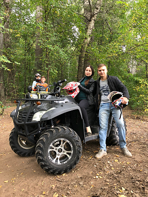 Прокат квадроциклов летом в Оренбурге. Сервис Ultra Подарки. Подарочный сертификат на прокат квадроциклов летом и зимой в Оренбурге. Закажите катание на квадроциклах недорого и наслаждайтесь активным отдыхом с друзьями. Выбирайте живописные маршруты для езды на квадроциклах. Сервис UltraPodarki.ru 8800-505-9530. Катание на квадроциклах, Прокат квадроциклов, езда на квадроцикле, прокат квадроциклов Оренбург, катание на квадроциклах Оренбург, Катание на квадроциклах зимой, Катание на квадроциклах летом, Сертификат на катание на квадроциклах 

