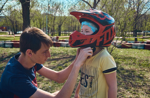 Прокат квадроциклов летом в Оренбурге. Сервис Ultra Подарки. Подарочный сертификат на прокат квадроциклов летом и зимой в Оренбурге. Закажите катание на квадроциклах недорого и наслаждайтесь активным отдыхом с друзьями. Выбирайте живописные маршруты для езды на квадроциклах. Сервис UltraPodarki.ru 8800-505-9530. Катание на квадроциклах, Прокат квадроциклов, езда на квадроцикле, прокат квадроциклов Оренбург, катание на квадроциклах Оренбург, Катание на квадроциклах зимой, Катание на квадроциклах летом, Сертификат на катание на квадроциклах 

