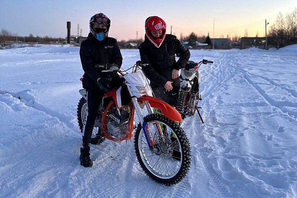 Катание на мотоцикле в Оренбурге. ULTRA ПОДАРКИ. Купить катание на мотоцикле в Оренбурге. Попробовав езду на мотоциклах, вы получите порцию адреналина и невероятные эмоции. Сервис: UltraPodarki.ru 8 800 505 95 30.. Катание на мотоцикле в Оренбурге, прокат мотоциклов Оренбург, катание на мотоциклах, прокат мотоцикла, езда на мотоцикле Оренбург, езда на мотоцикле, мотопрогулка Оренбург, мотопрогулка, поездки на байке, личный мотоцикл, катание на мотоцикле, мотоциклетный шлем, увлечение поездками на мотоцикле, пристрастие к мотоциклам, сертификат на поездку на мотоцикле, прокатиться на мотоцикле, мото-транспорт, мото-треки, мото-поездки, езда на мотоцикле в Оренбурге, катание на мотоцикле в Оренбурге, мотоклуб в Оренбурге
