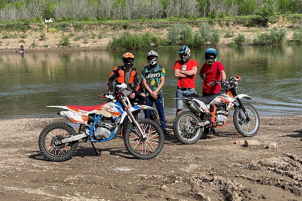 Катание на мотоцикле в Оренбурге. ULTRA ПОДАРКИ. Купить катание на мотоцикле в Оренбурге. Попробовав езду на мотоциклах, вы получите порцию адреналина и невероятные эмоции. Сервис: UltraPodarki.ru 8 800 505 95 30.. Катание на мотоцикле в Оренбурге, прокат мотоциклов Оренбург, катание на мотоциклах, прокат мотоцикла, езда на мотоцикле Оренбург, езда на мотоцикле, мотопрогулка Оренбург, мотопрогулка, поездки на байке, личный мотоцикл, катание на мотоцикле, мотоциклетный шлем, увлечение поездками на мотоцикле, пристрастие к мотоциклам, сертификат на поездку на мотоцикле, прокатиться на мотоцикле, мото-транспорт, мото-треки, мото-поездки, езда на мотоцикле в Оренбурге, катание на мотоцикле в Оренбурге, мотоклуб в Оренбурге
